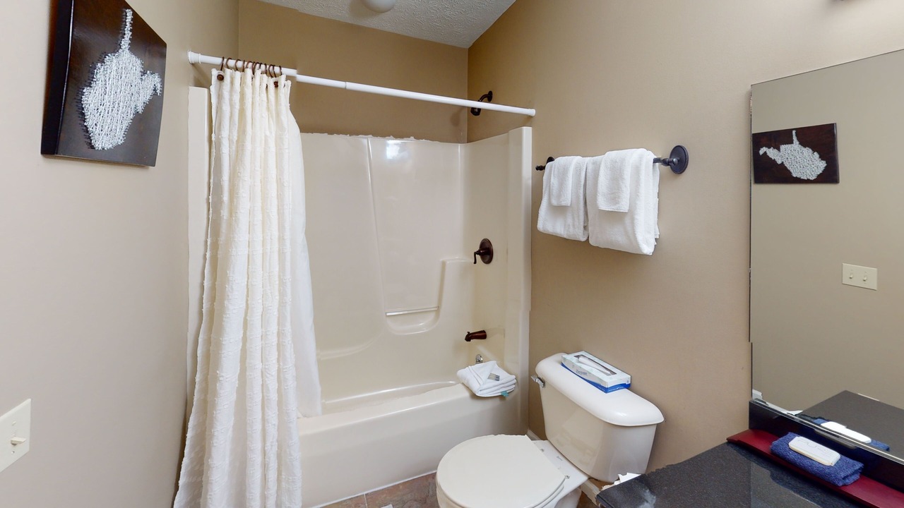 Photo of Bathroom in Edray