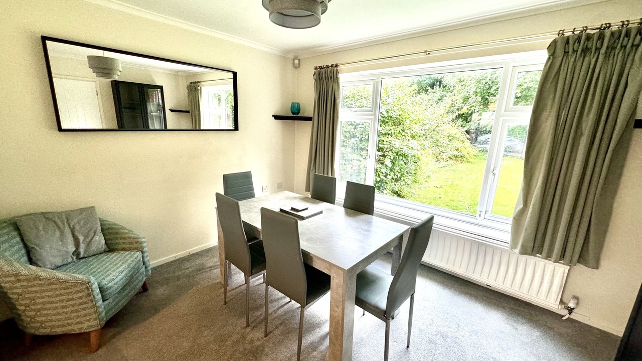 Photo of Livingroom in Faringdon