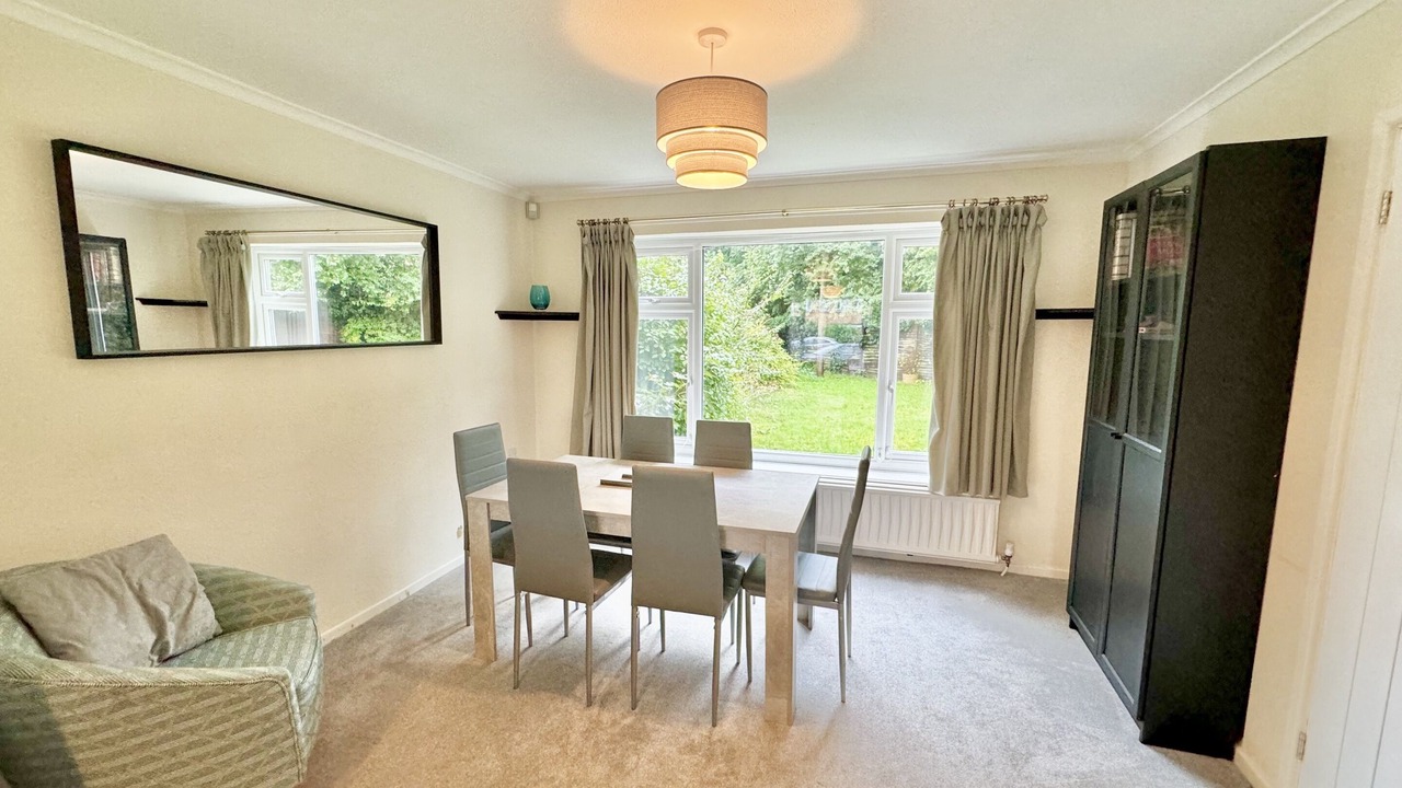 Photo of Livingroom in Faringdon