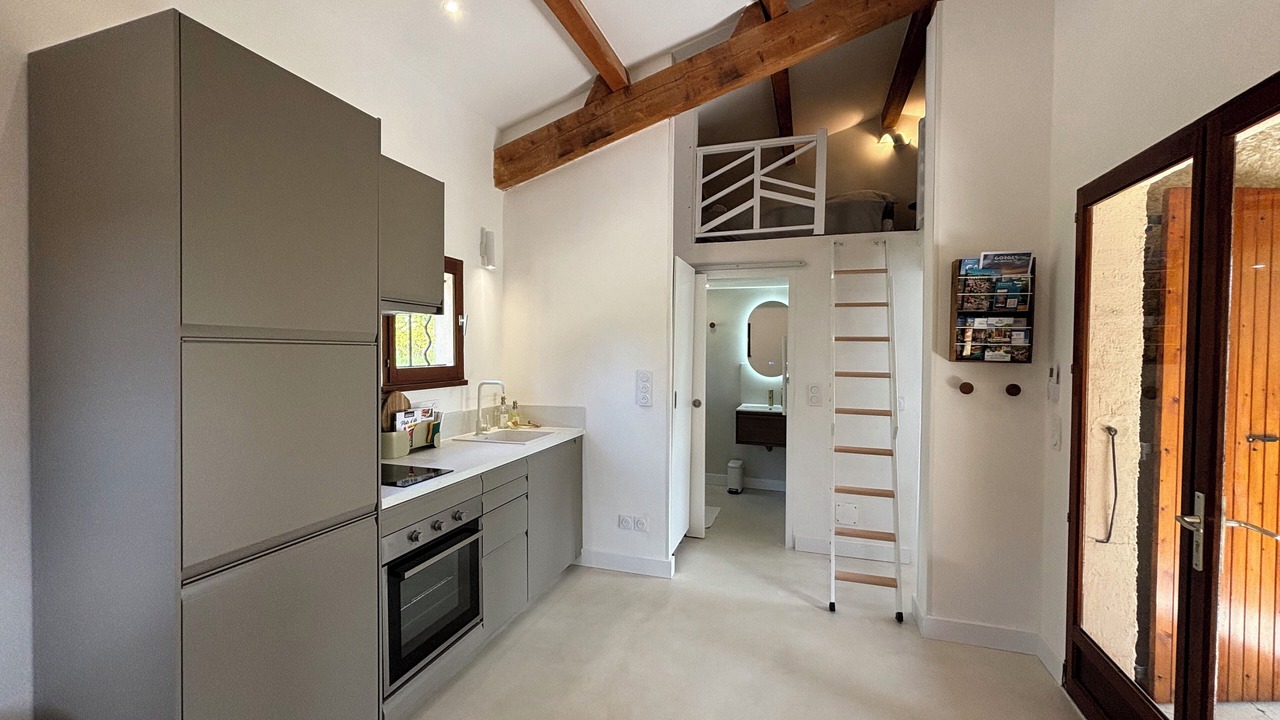 Photo of Kitchen in Saint-Martin-d'Ardeche