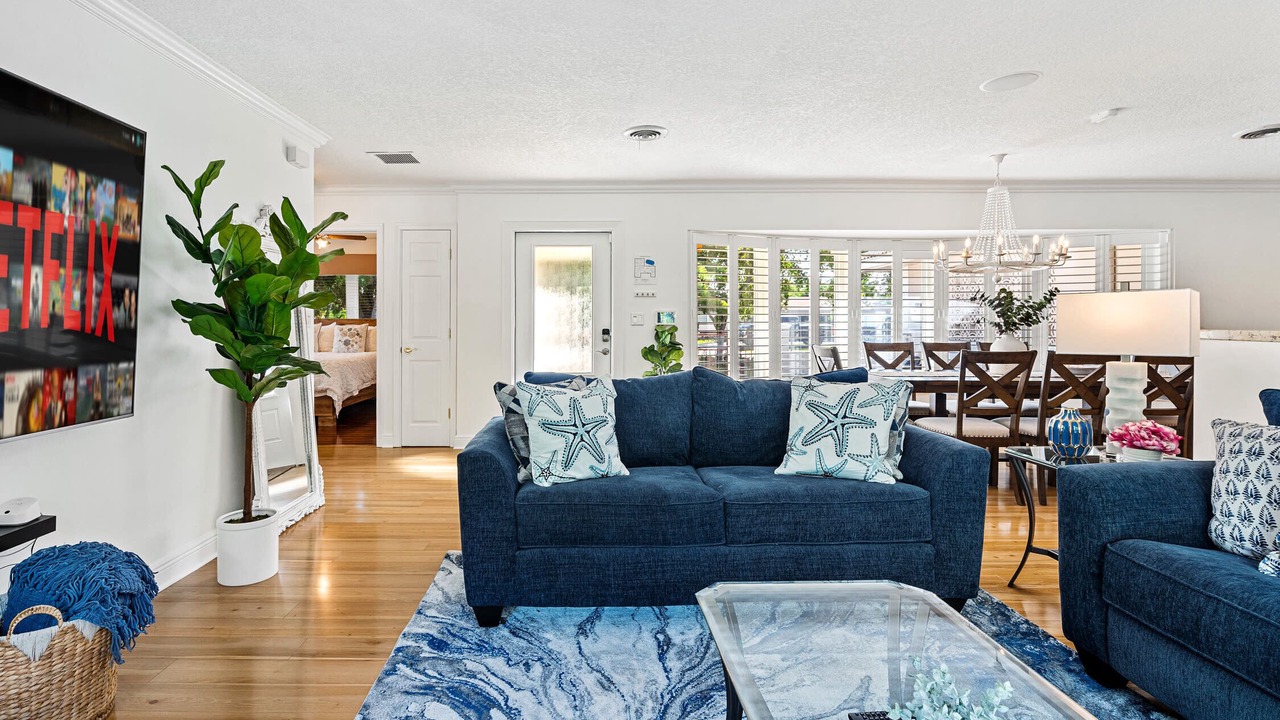 Photo of Livingroom in Imperial Point