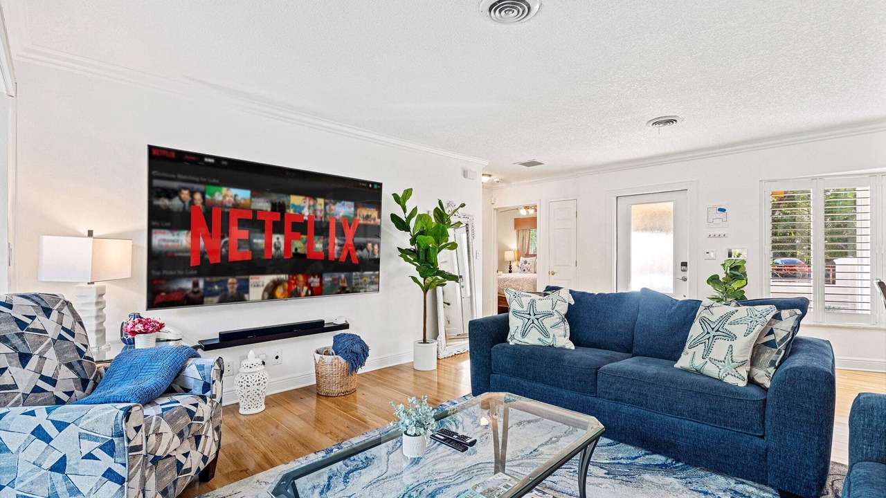 Photo of Livingroom in Imperial Point