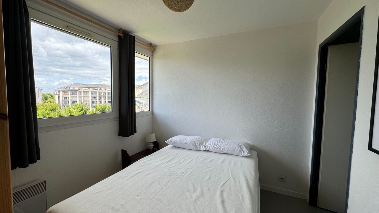 Photo of Bedroom in La Folie Couvrechef West