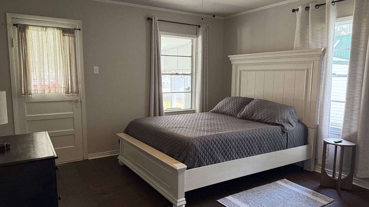 Photo of Bedroom in Scott
