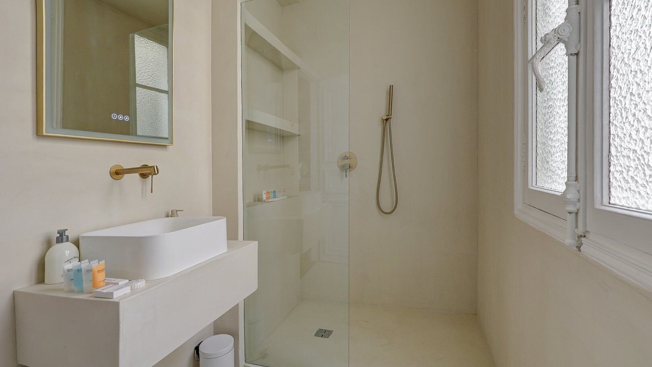 Photo of Bathroom in Madeleine