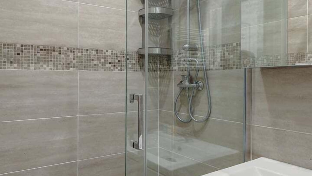 Photo of Bathroom in Vanves