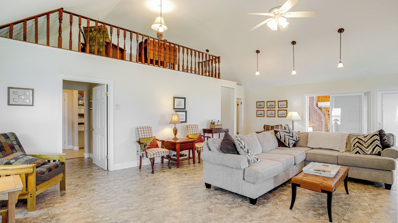 Photo of Livingroom in Cambridge