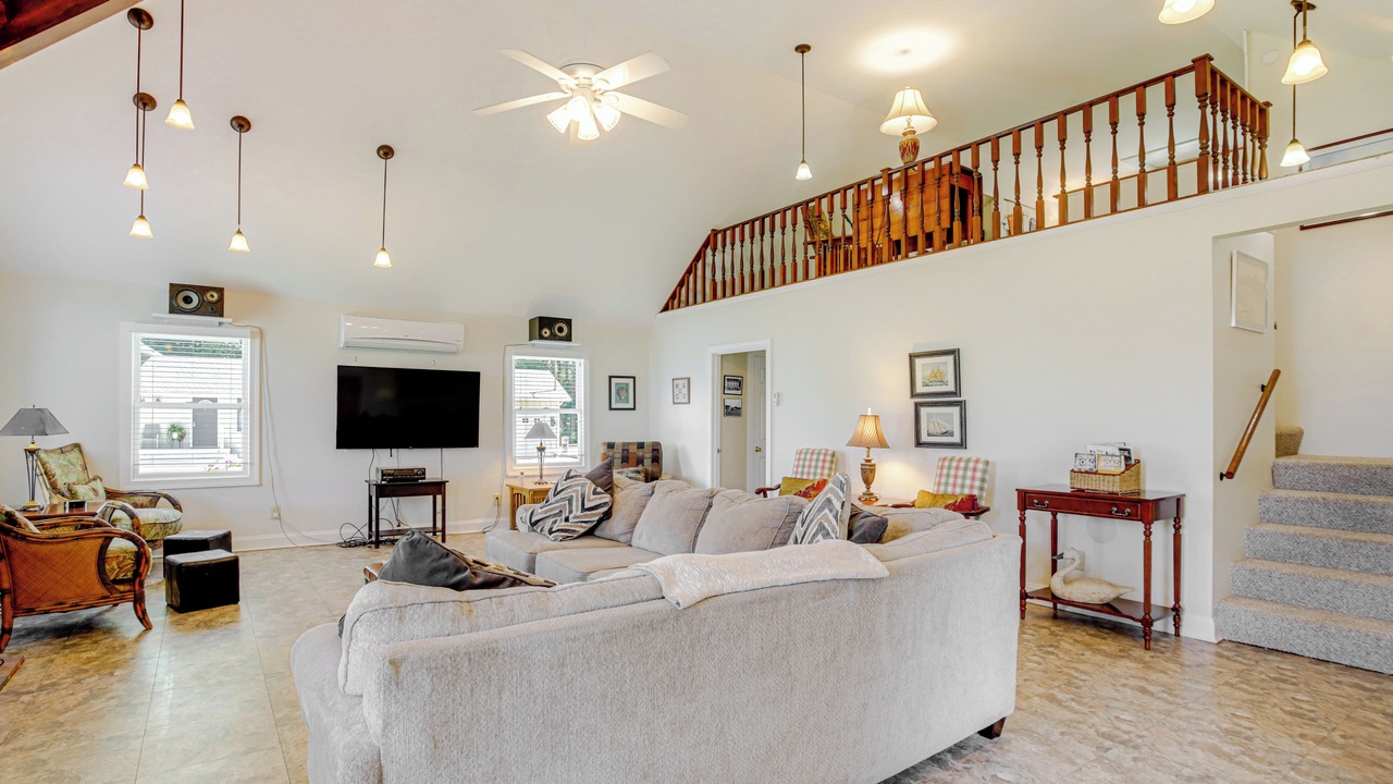 Photo of Livingroom in Cambridge