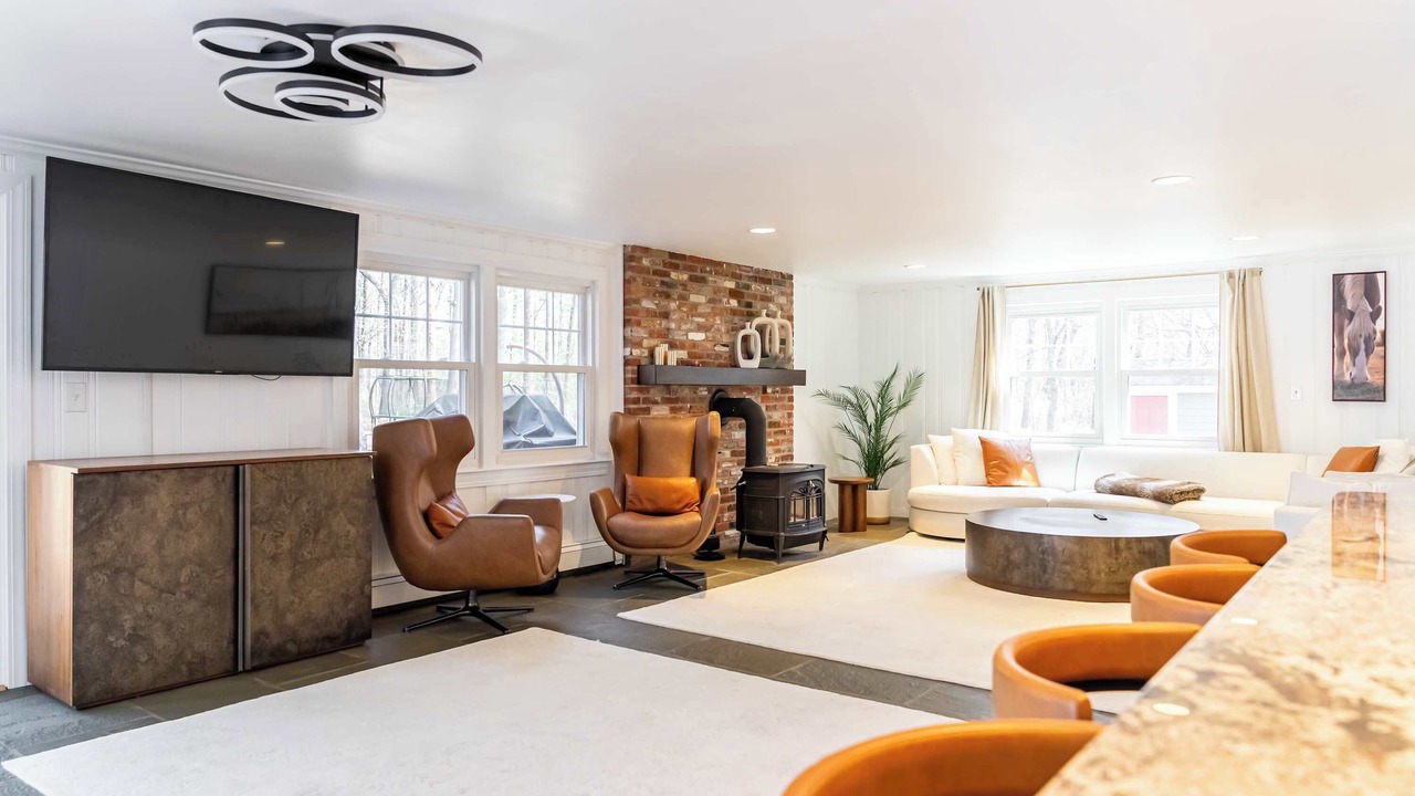 Photo of Livingroom in Wayland