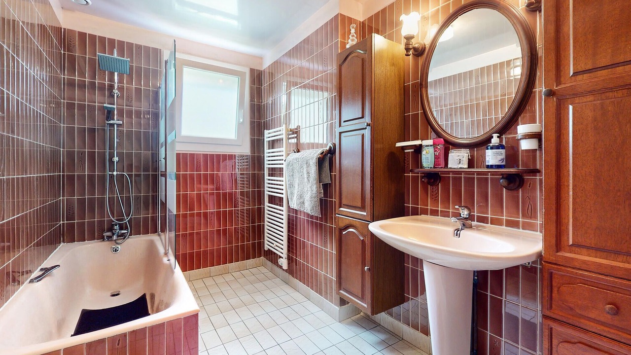 Photo of Bathroom in Fontenay