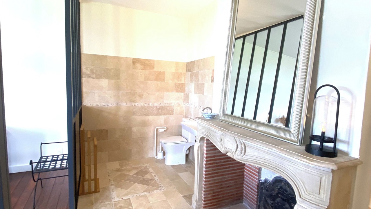 Photo of Bathroom in Villedieu-les-Bailleul