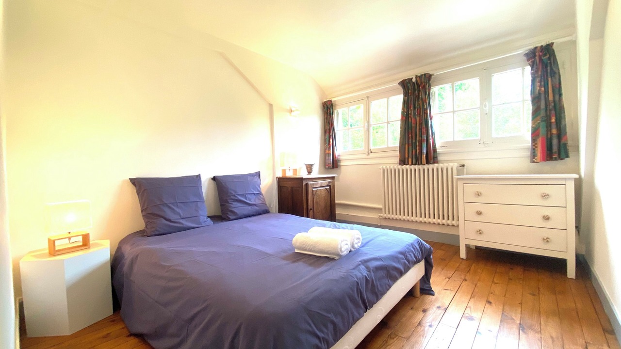 Photo of Bedroom in Villedieu-les-Bailleul