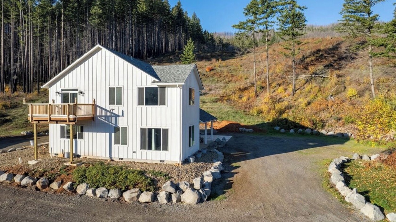 Photo of Outdoor in Cascadia