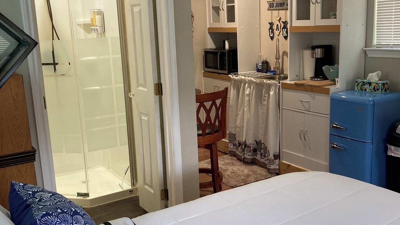 Photo of Bedroom in Whitney