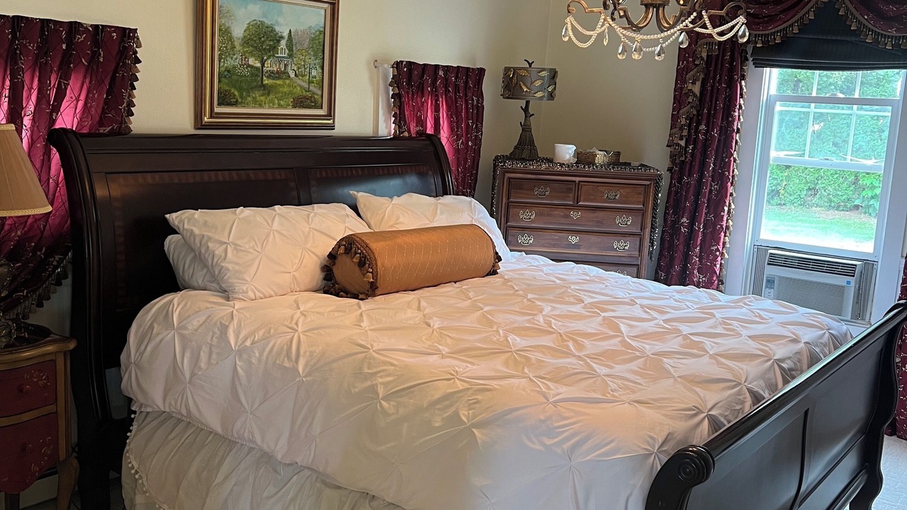 Photo of Bedroom in Grandview