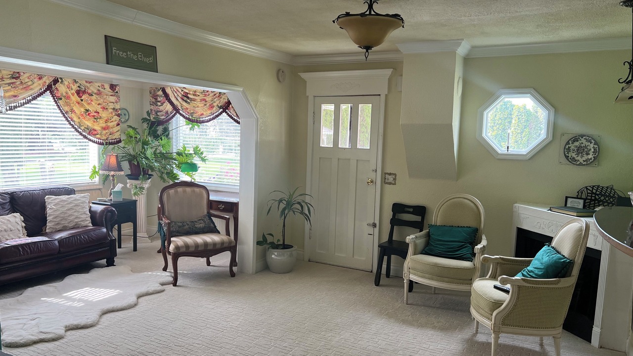 Photo of Livingroom in Grandview