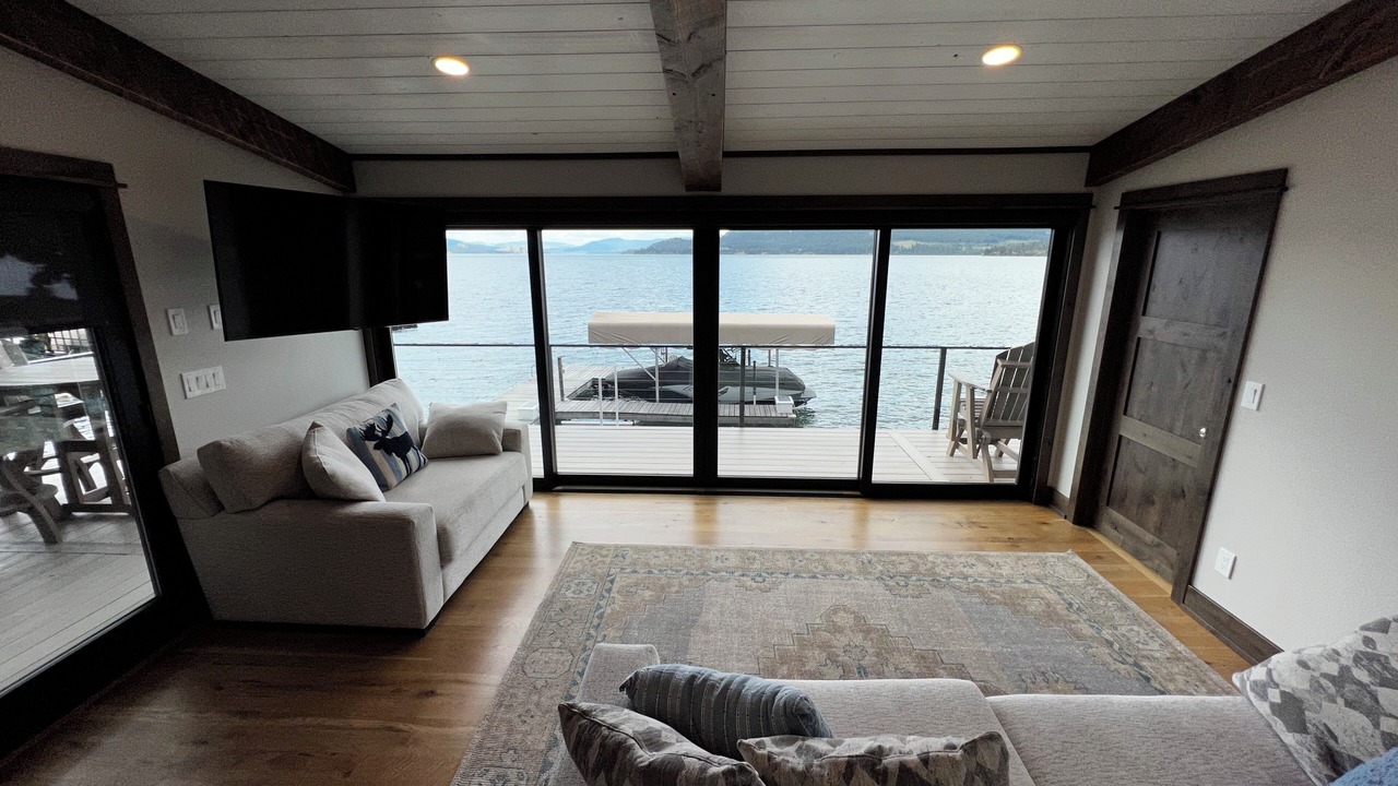 Photo of Livingroom in Rollins