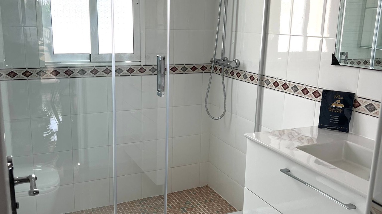 Photo of Bathroom in El Chaparral