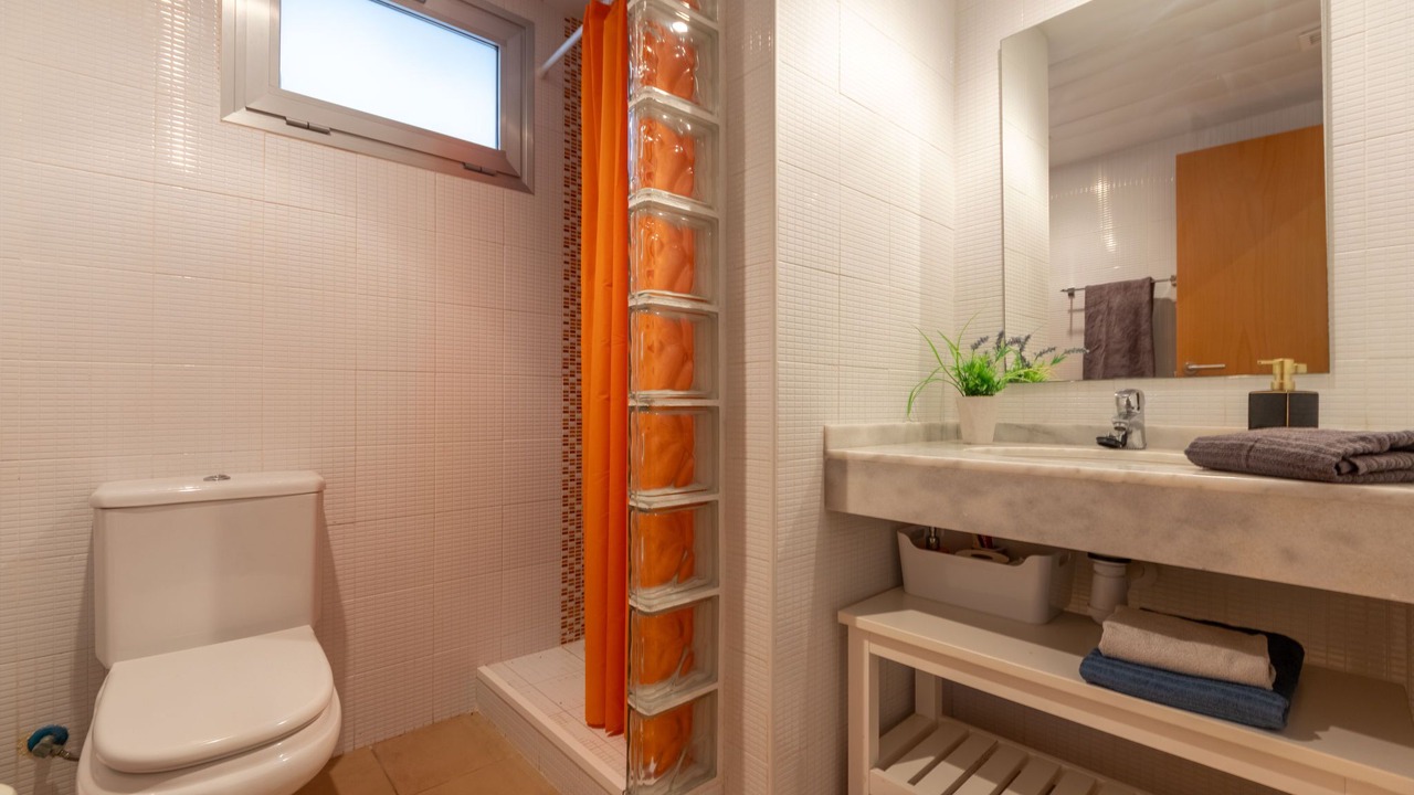 Photo of Bathroom in L'Ampolla