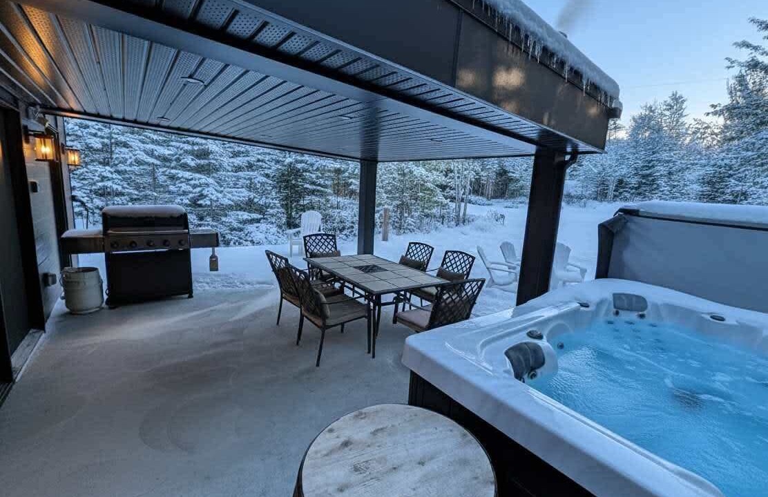 Photo of Outdoor in Adstock