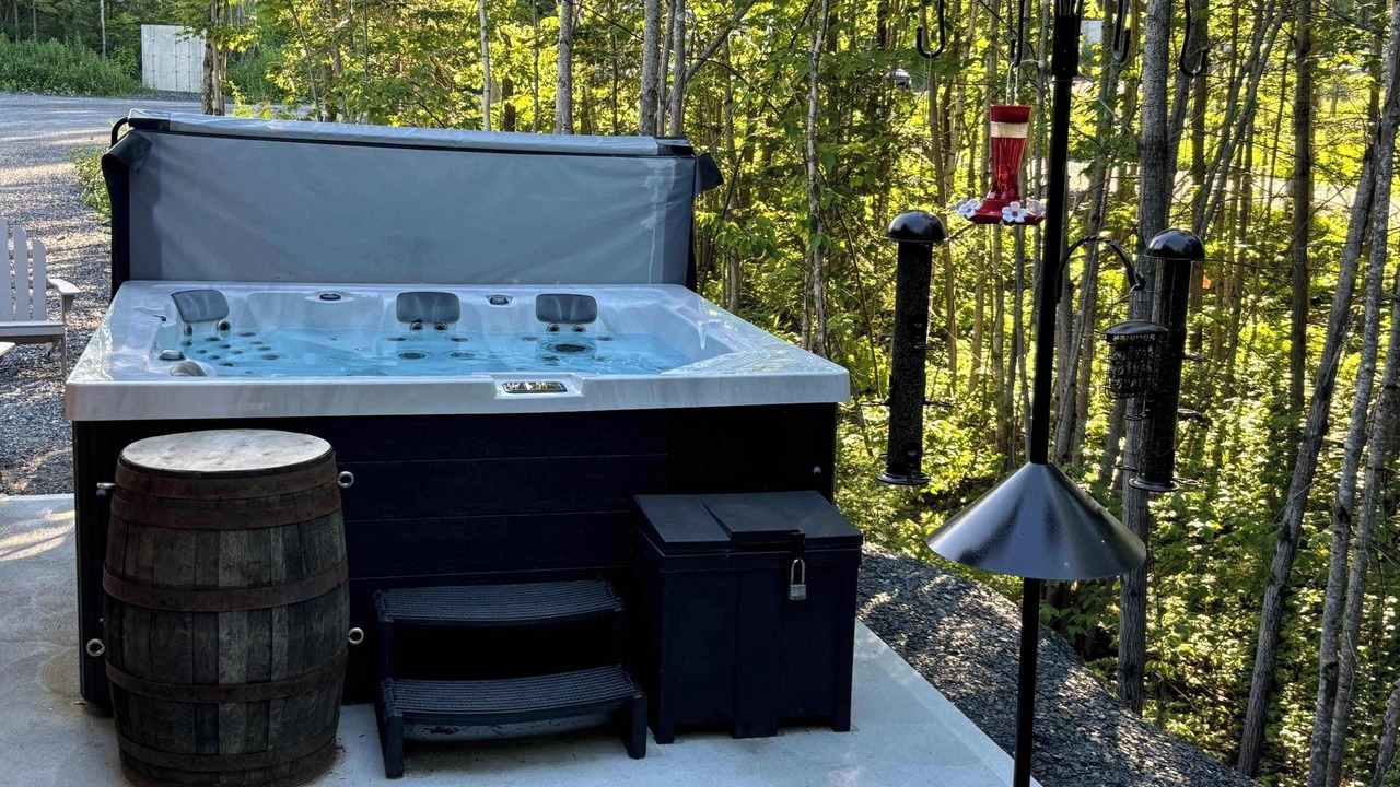 Photo of Outdoor in Adstock