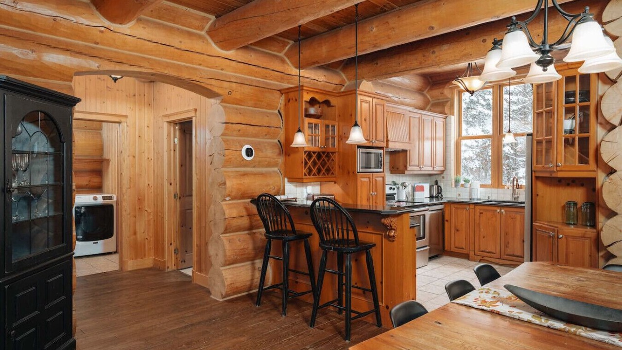 Photo of Kitchen in Mille-Isles