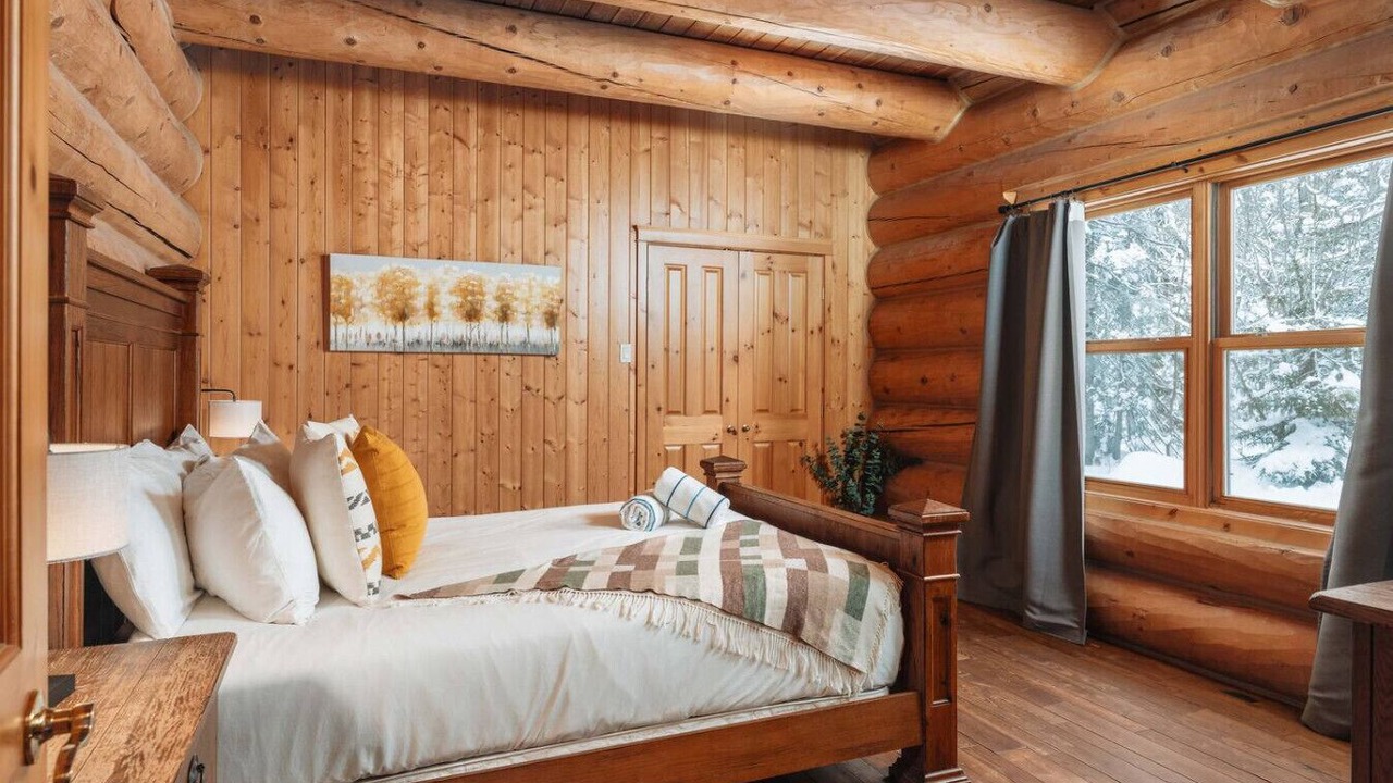 Photo of Bedroom in Mille-Isles