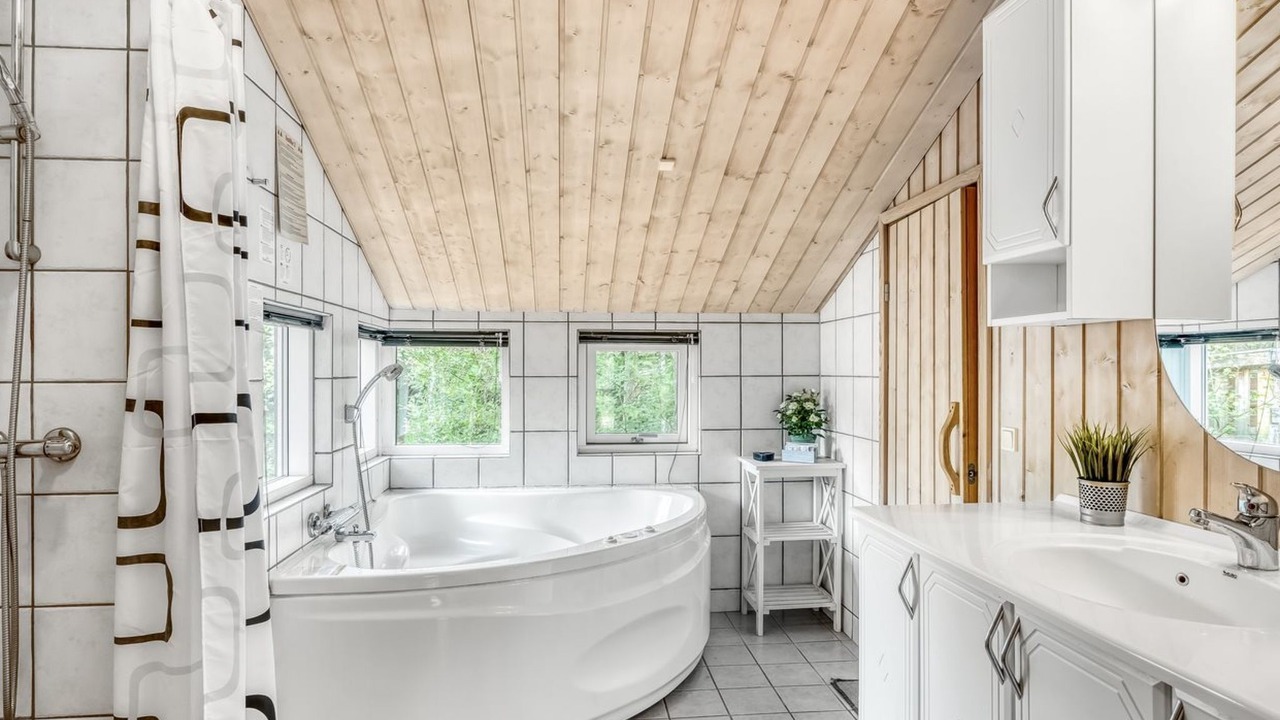 Photo of Bathroom in Torup Strand