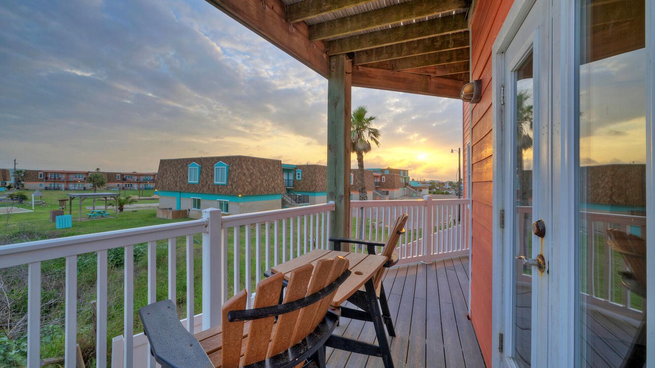 Photo of Patio Balcony in Sand Point