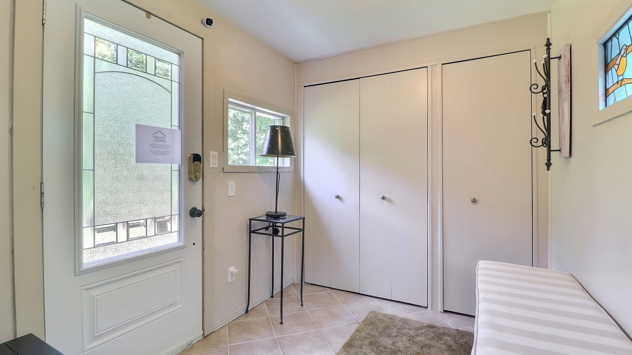 Photo of Bedroom in Les Pays-d'en-Haut Regional County Municipality