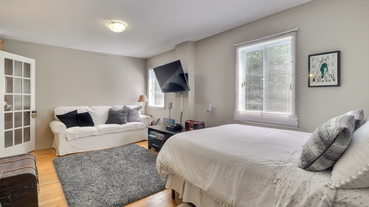 Photo of Bedroom in Les Pays-d'en-Haut Regional County Municipality