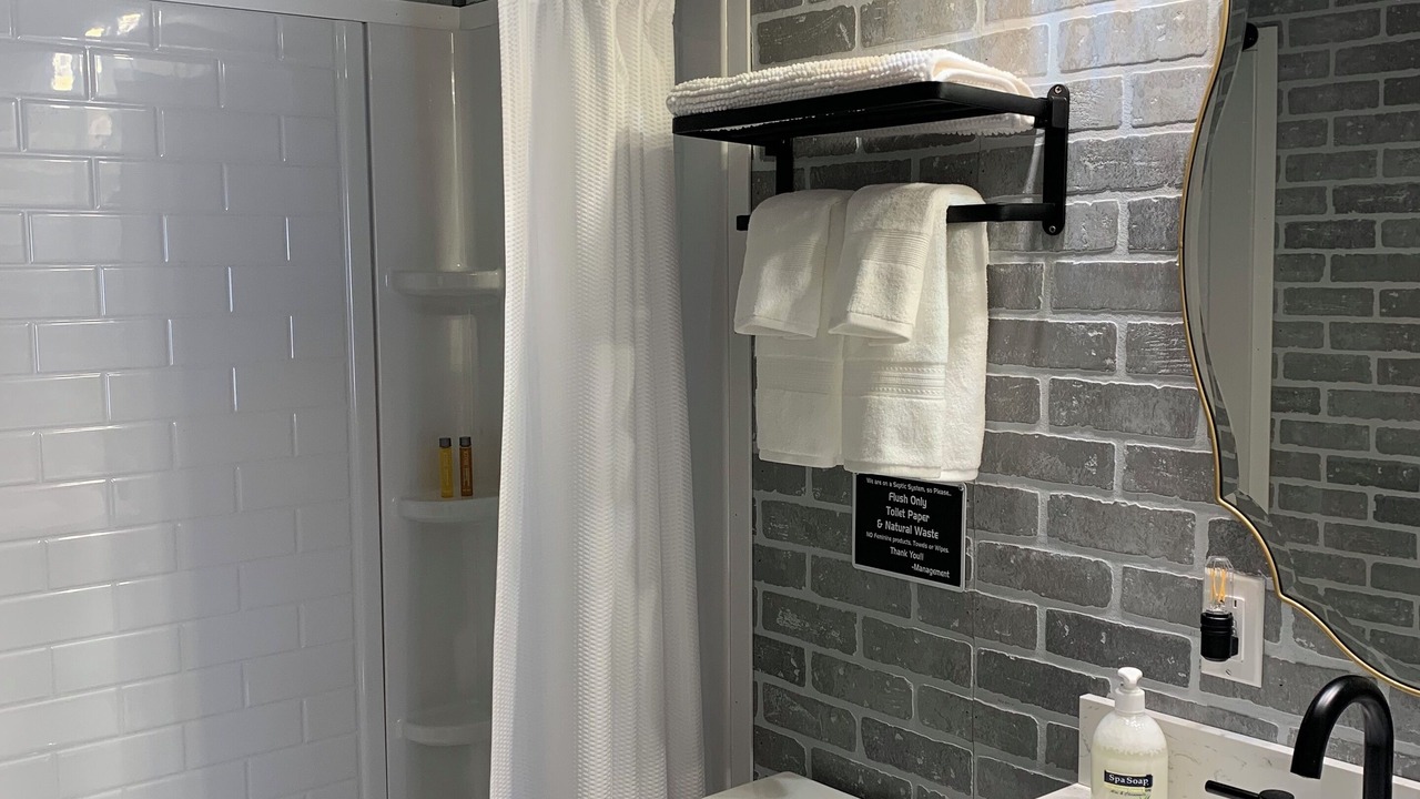 Photo of Bathroom in Eureka Springs