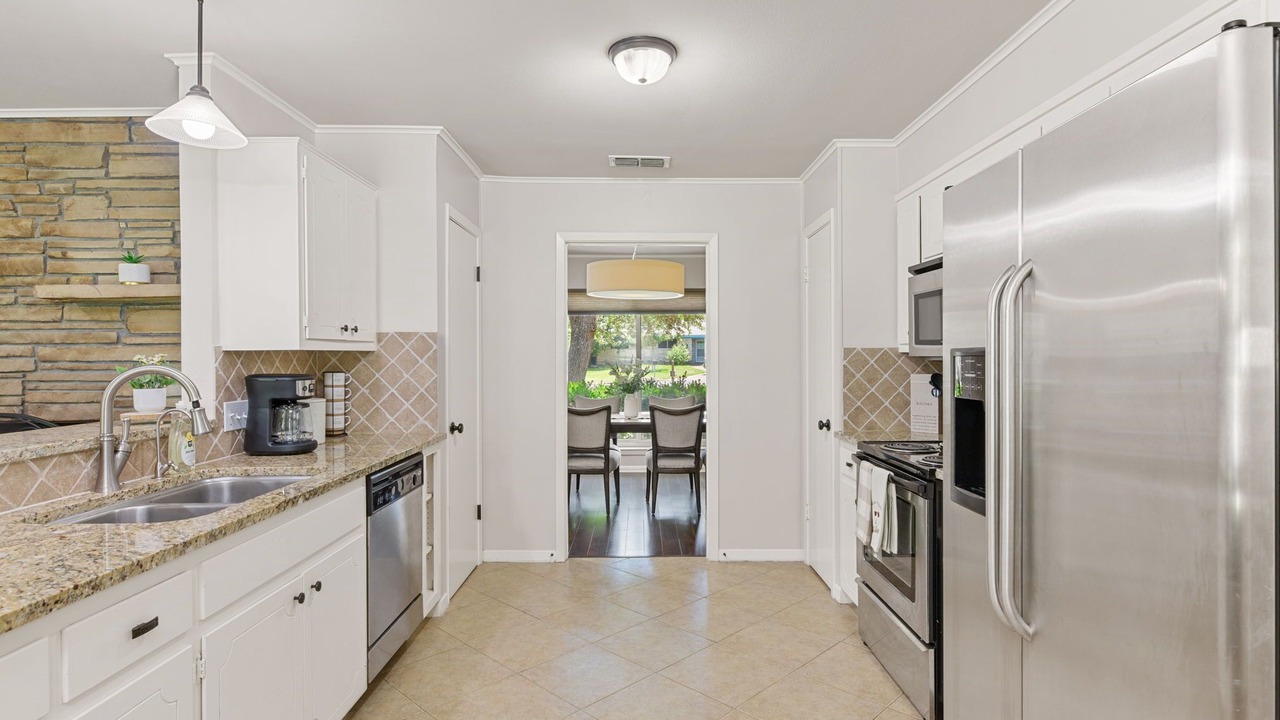 Photo of Kitchen in Scofield Farms