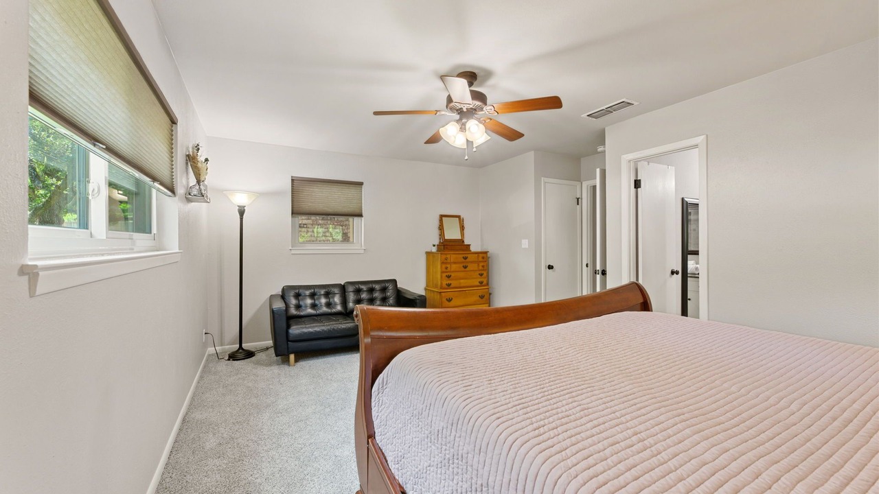 Photo of Bedroom in Scofield Farms