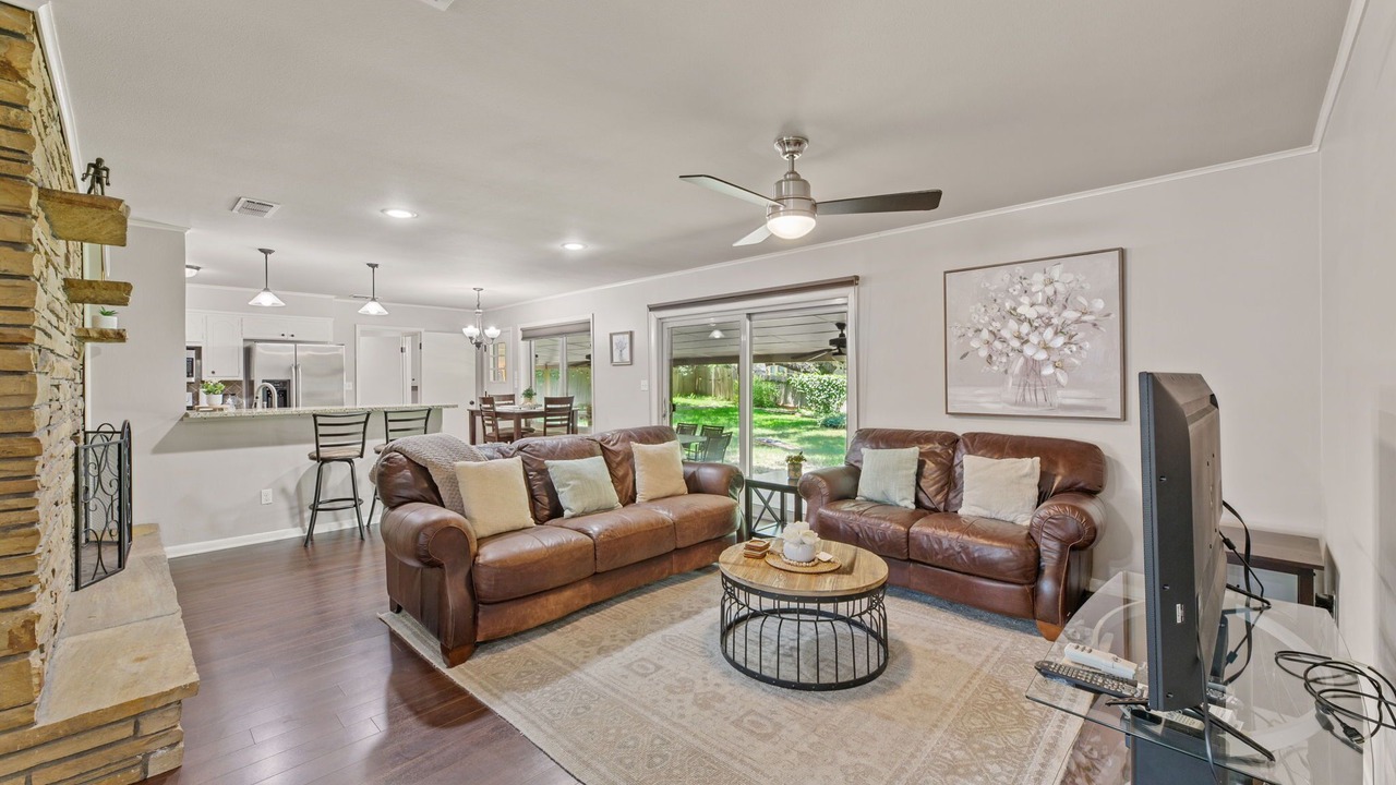 Photo of Livingroom in Scofield Farms
