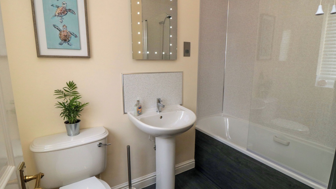 Photo of Bathroom in Ampleforth