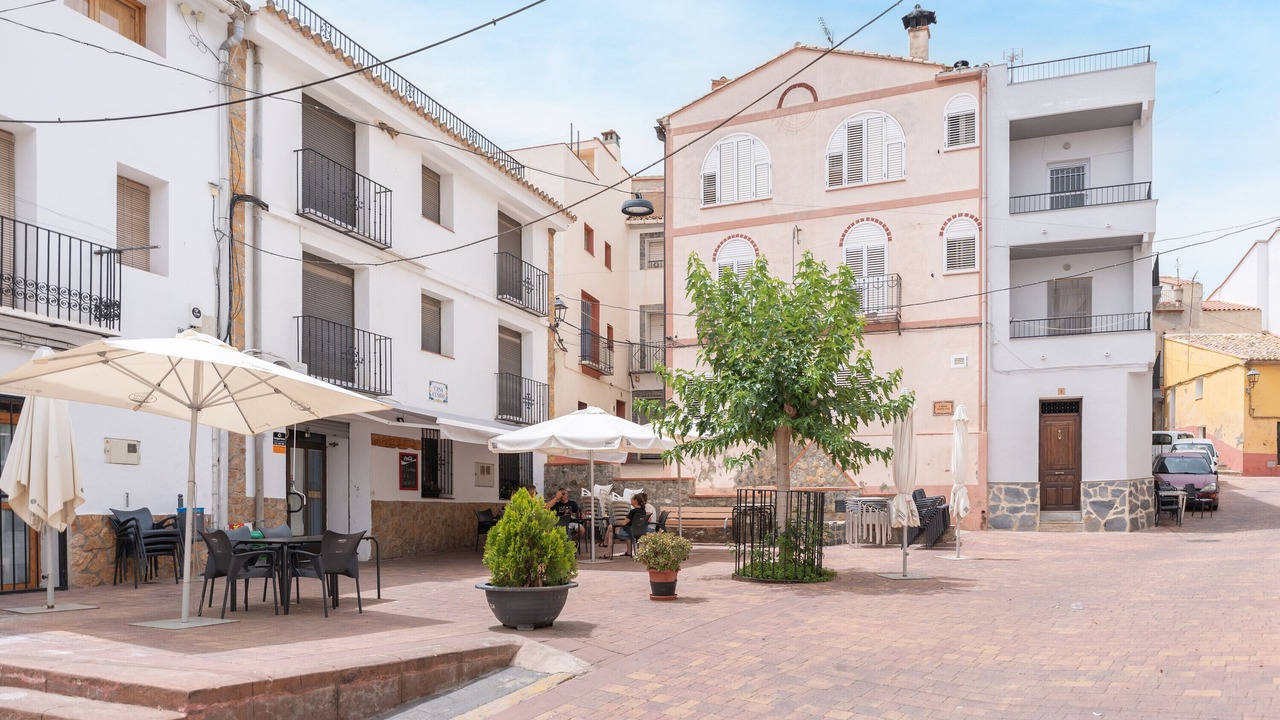 Photo of Outdoor in Benafer