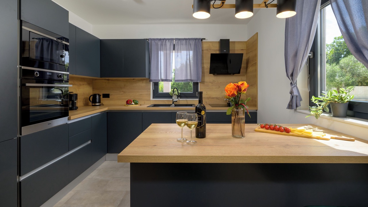 Photo of Kitchen in Mali Vareski