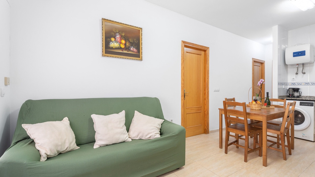 Photo of Livingroom in Benafer