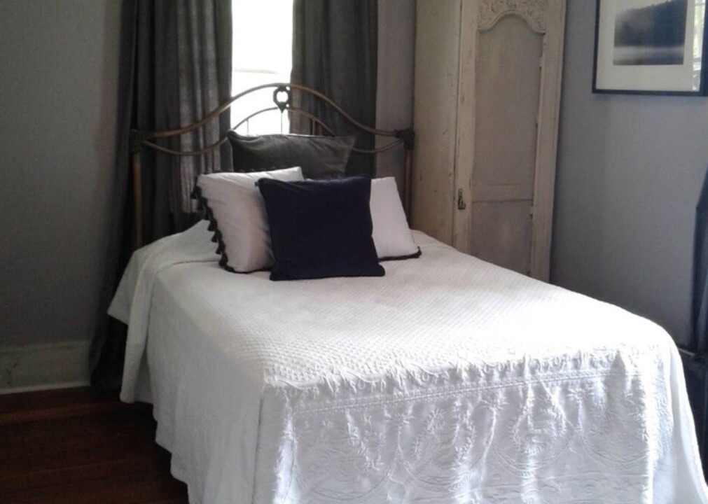 Photo of Bedroom in Historic District