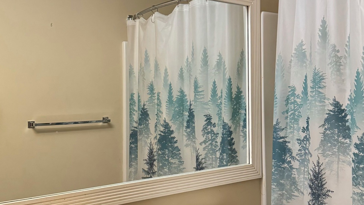 Photo of Bathroom in Fort Gary