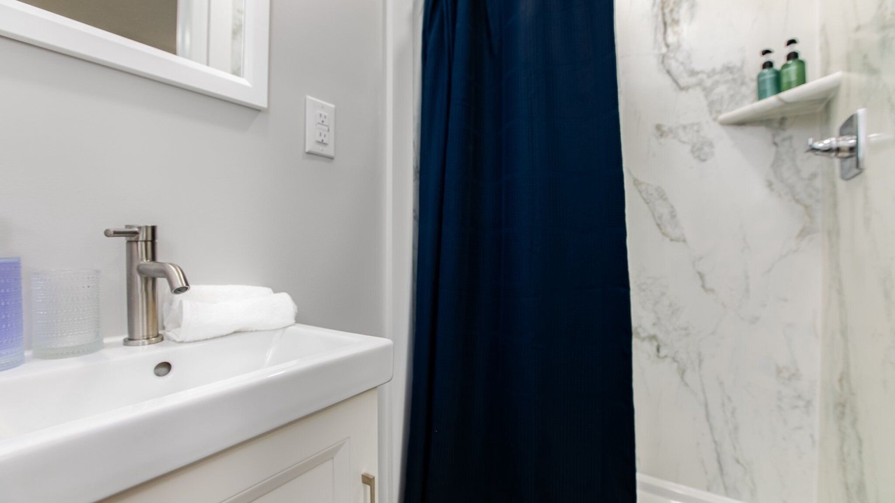 Photo of Bathroom in Near Northwest
