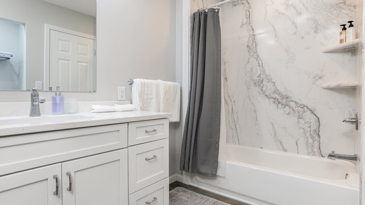 Photo of Bathroom in Near Northwest