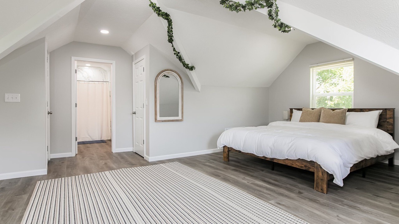Photo of Bedroom in Near Northwest