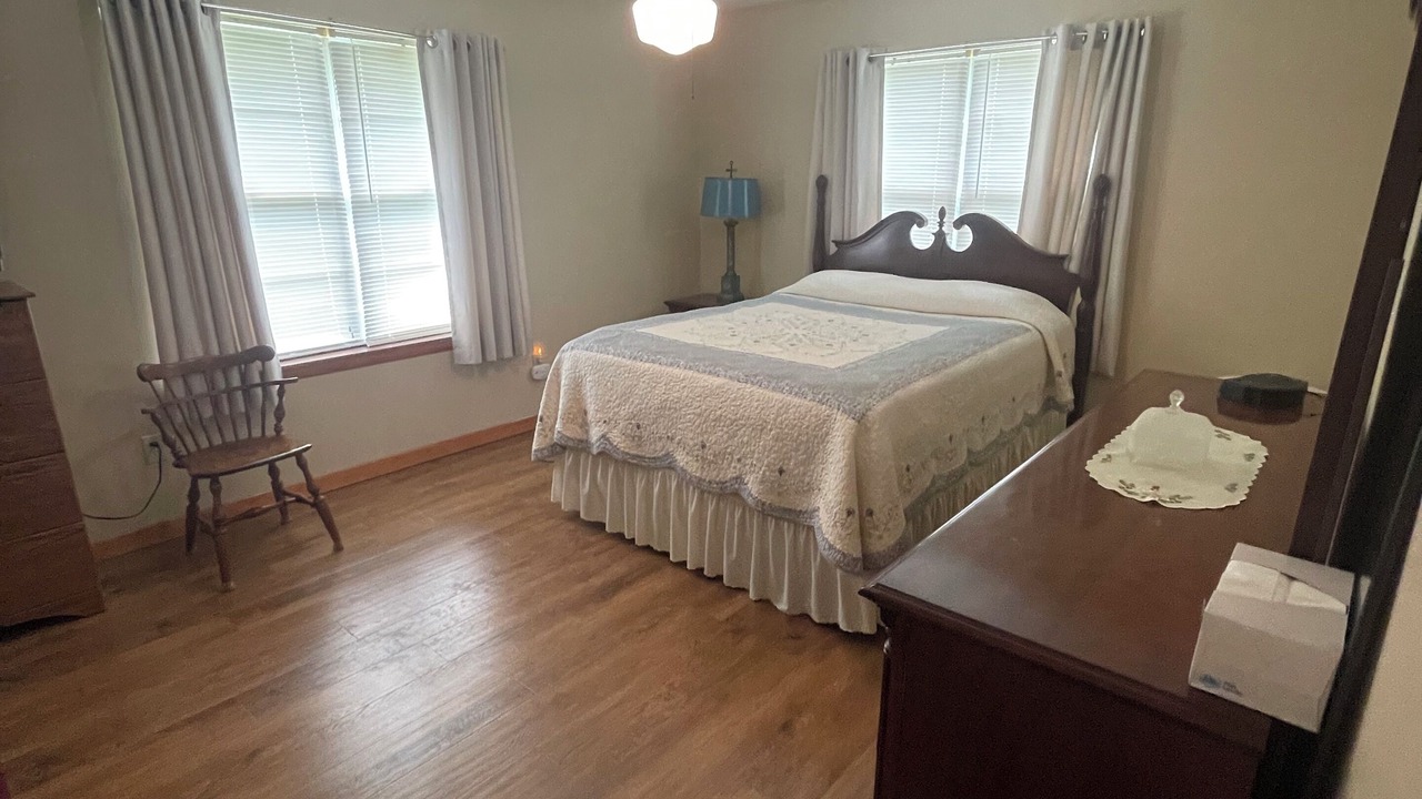 Photo of Bedroom in Elgin