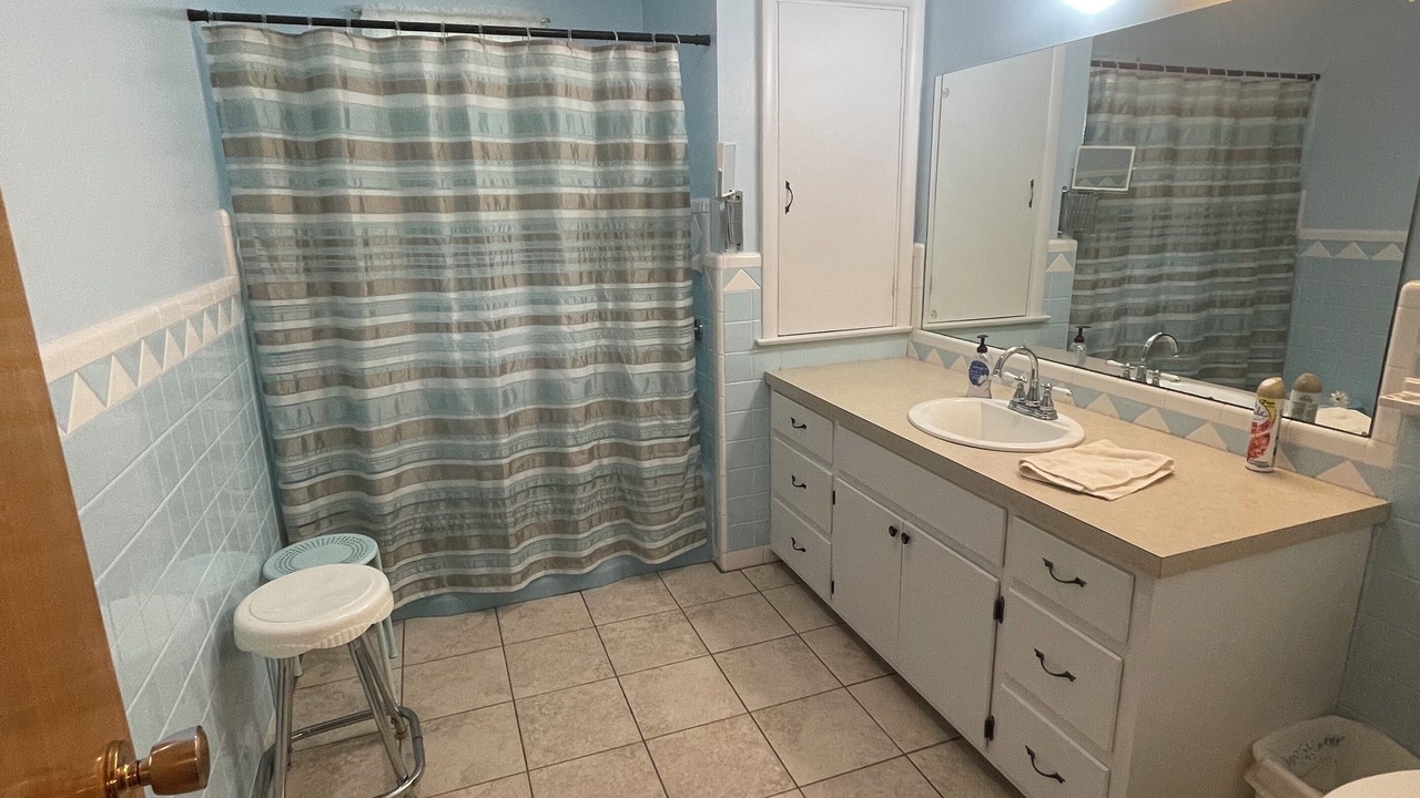 Photo of Bathroom in Elgin