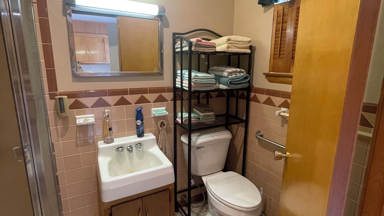 Photo of Bathroom in Elgin