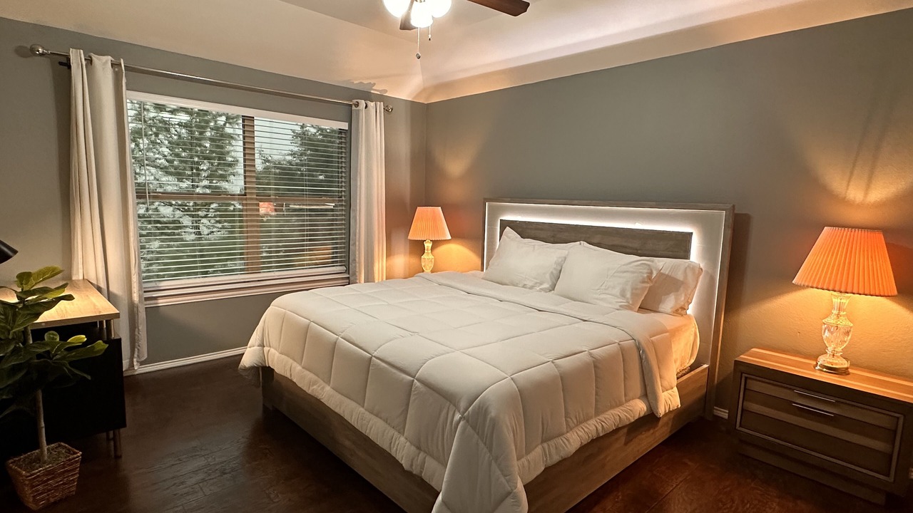 Photo of Bedroom in Grand Prairie