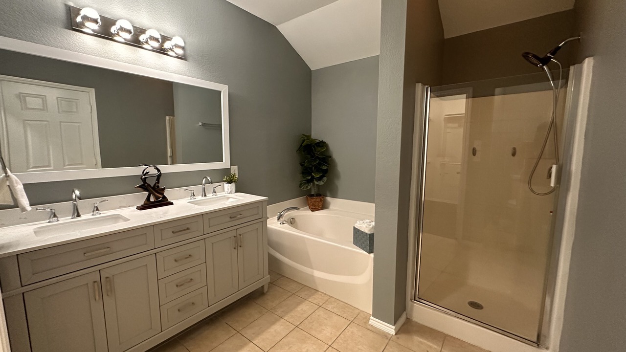 Photo of Bathroom in Grand Prairie