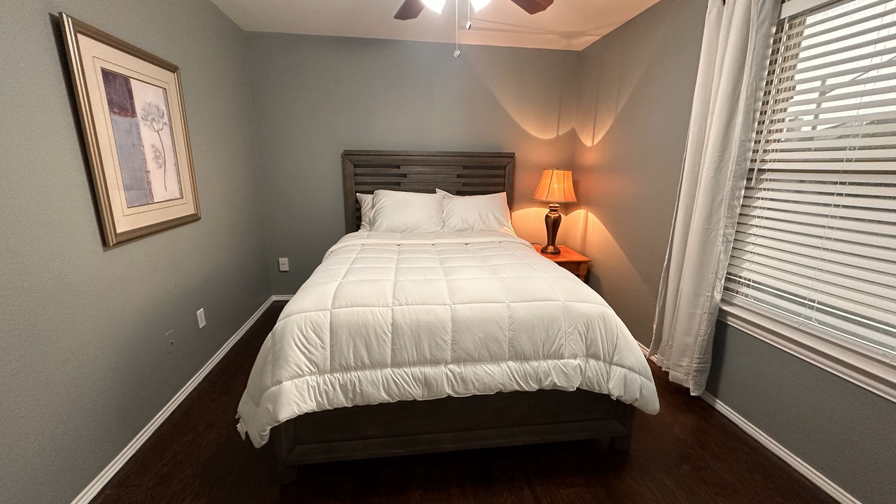 Photo of Bedroom in Grand Prairie